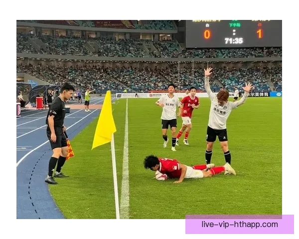 张雄伟足球直播深度解析热门赛事全景观赛技巧全汇总指南精要版集 张雄伟足球直播深度解析热门赛事全景观赛技巧全汇总指南精要版集